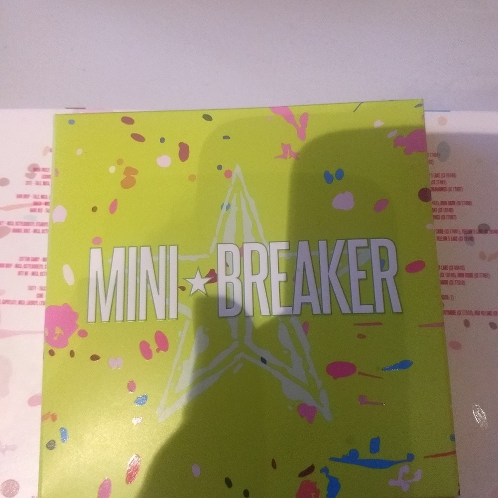 Jeffree Star mini jawbreaker